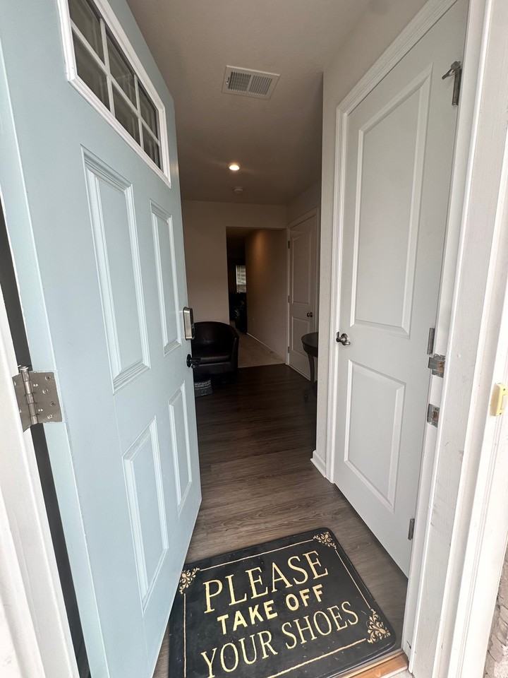 4122 Riverside Dr - Photo 2 of 20
