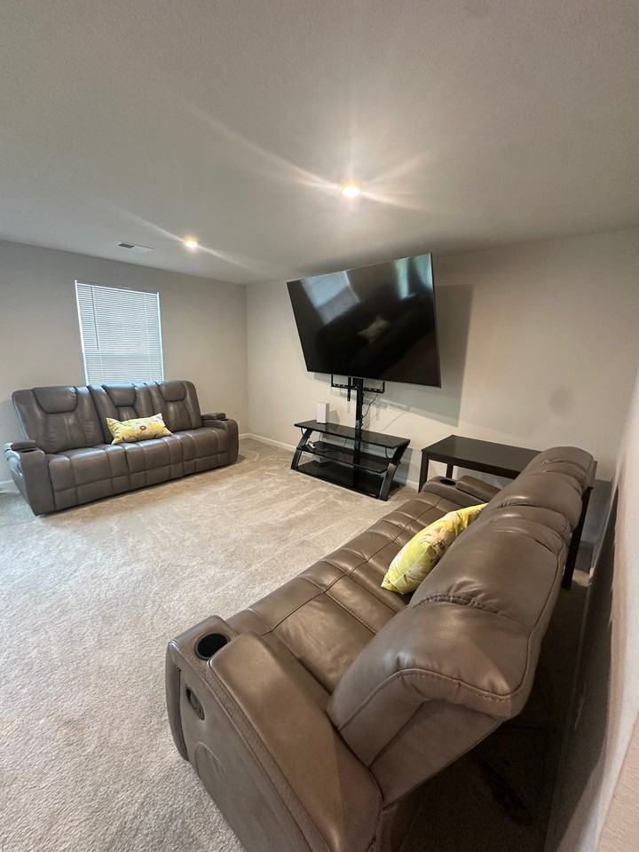 4122 Riverside Dr - Photo 4 of 20