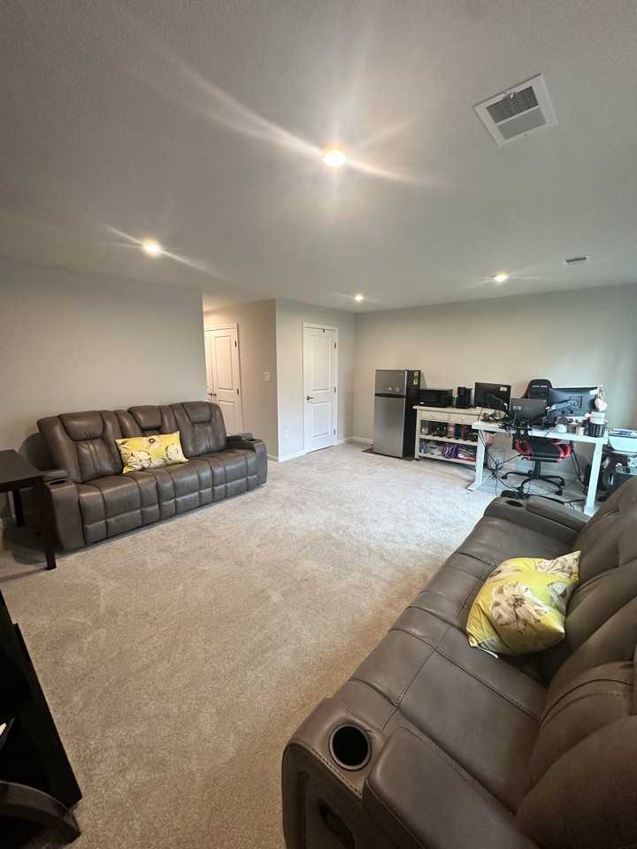 4122 Riverside Dr - Photo 5 of 20