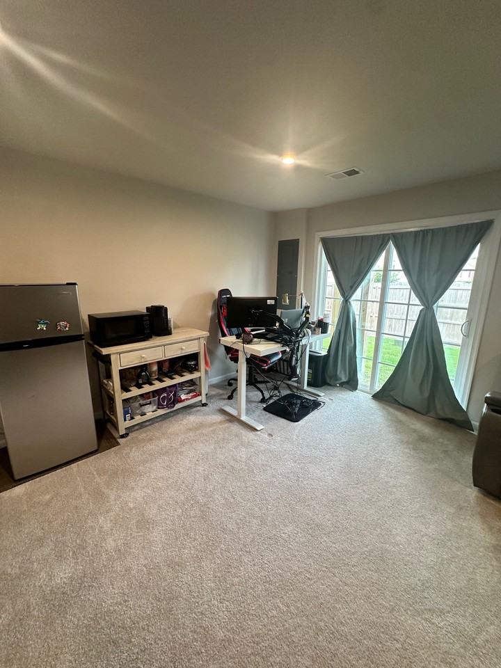 4122 Riverside Dr - Photo 7 of 20