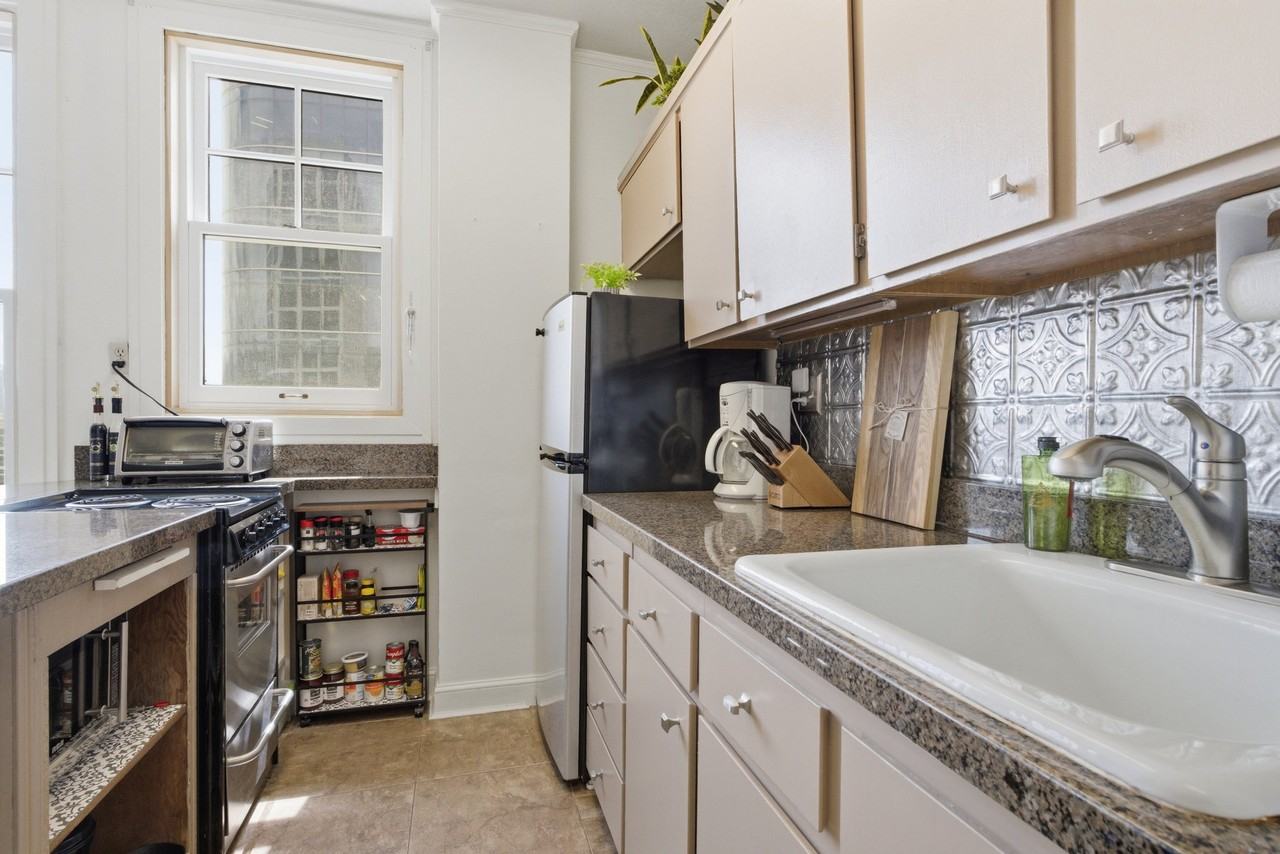 29 S State St #813 - Photo 6 of 20