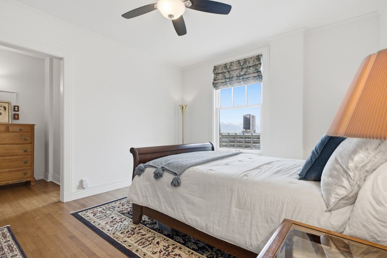 29 S State St #813 - Photo 7 of 20