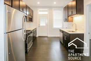 1948 W Nelson St #1 - Photo 1 of 1