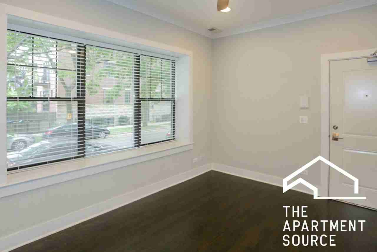 1948 W Nelson St #1 - Photo 2 of 5