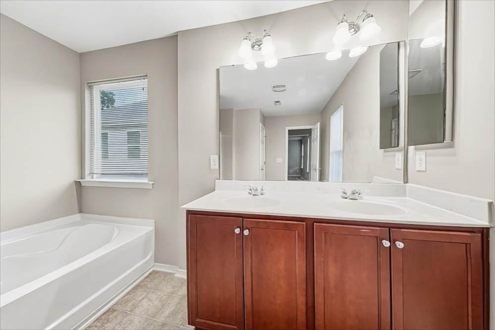 3694 Patrolina Ave - Photo 4 of 8