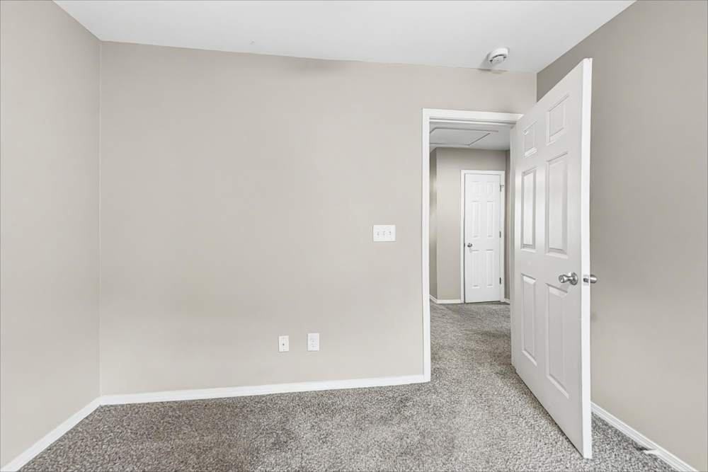 3694 Patrolina Ave - Photo 5 of 8