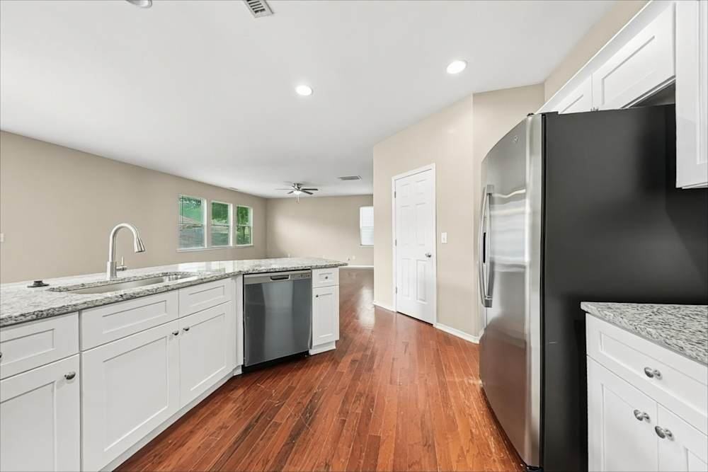 3694 Patrolina Ave - Photo 7 of 8