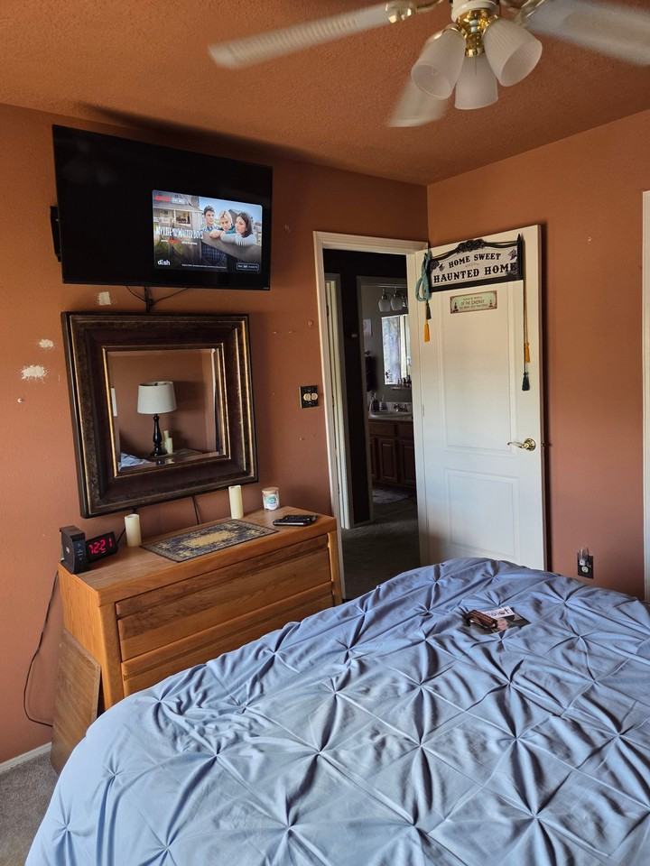 2525 Wheeler Peak Dr Ne - Photo 3 of 12