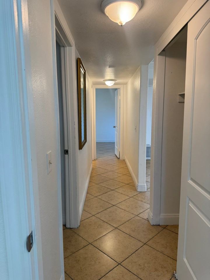 721 W 1st St #F103 - Photo 5 of 18