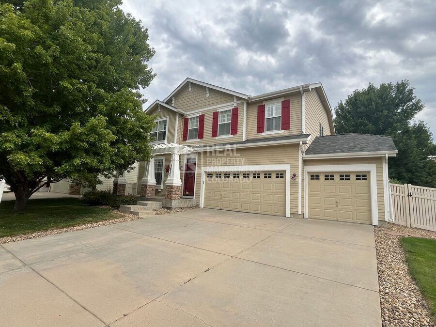 5822 Oak Meadows Blvd - Photo 2 of 34