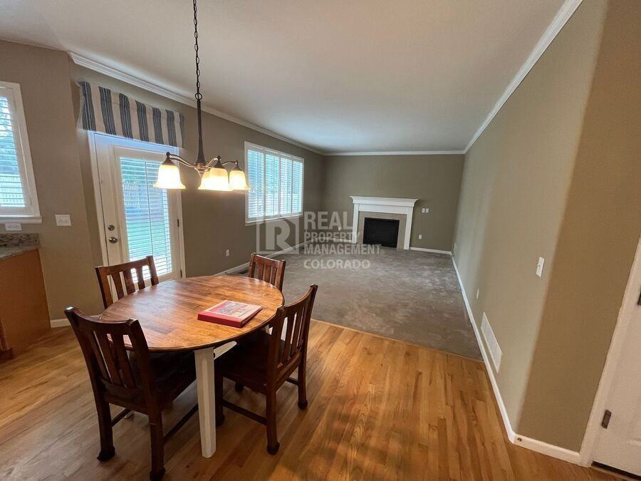 5822 Oak Meadows Blvd - Photo 5 of 34