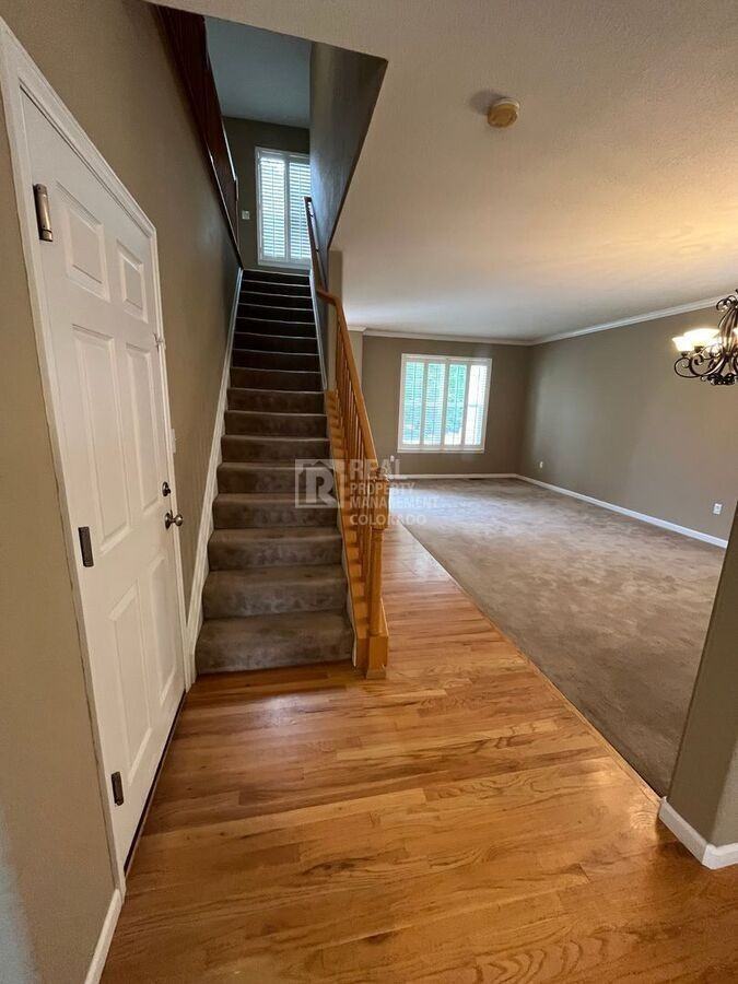 5822 Oak Meadows Blvd - Photo 7 of 34
