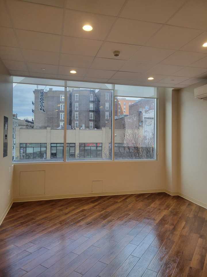 324 W 125th St #2 - Photo 3 of 5