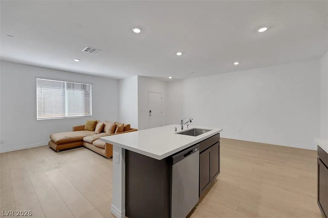 1526 Eva Crossing Pl - Photo 2 of 13