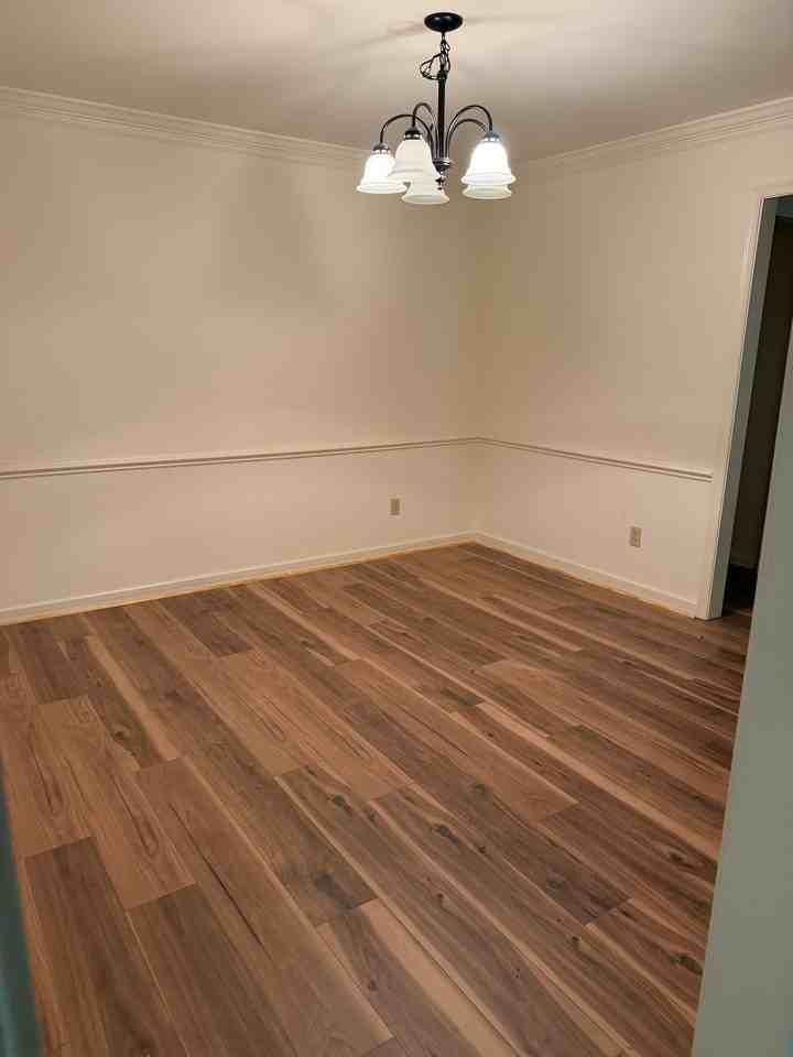 425 Ashlawn Dr - Photo 2 of 11