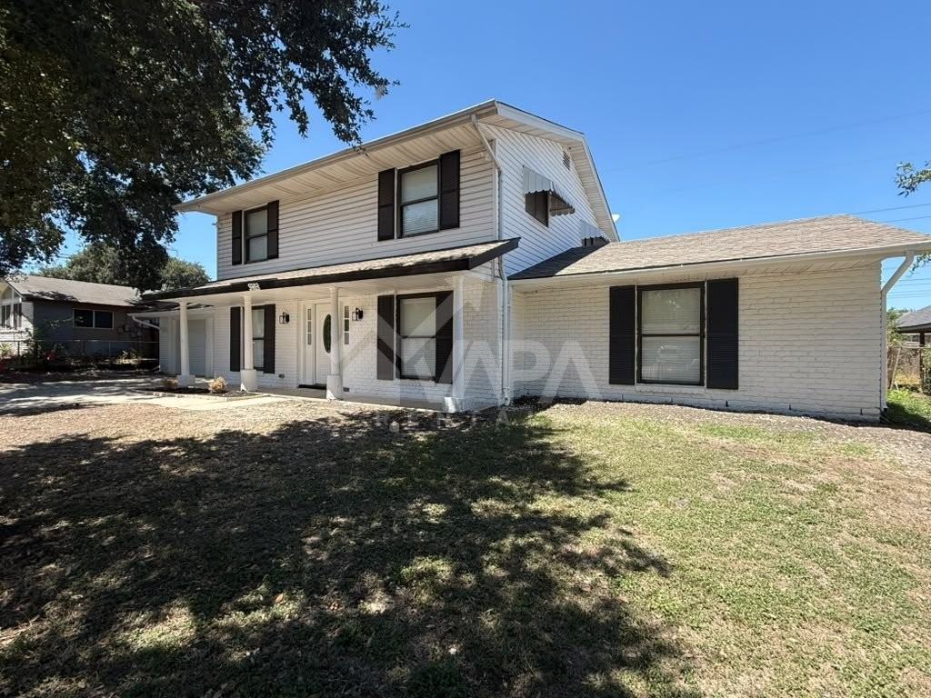 9703 Five Forks St - Photo 2 of 18