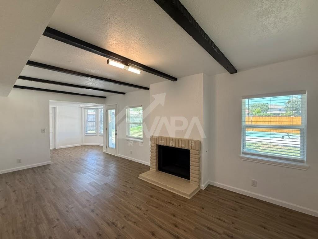9703 Five Forks St - Photo 6 of 18