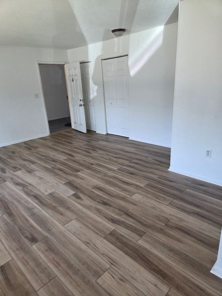 1716 E 80th St #2 - Photo 3 of 8
