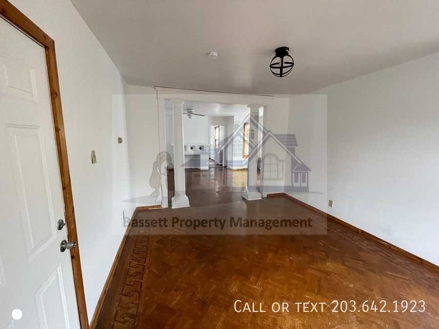 617 Elm St Apt 2nd - Photo 5 of 25