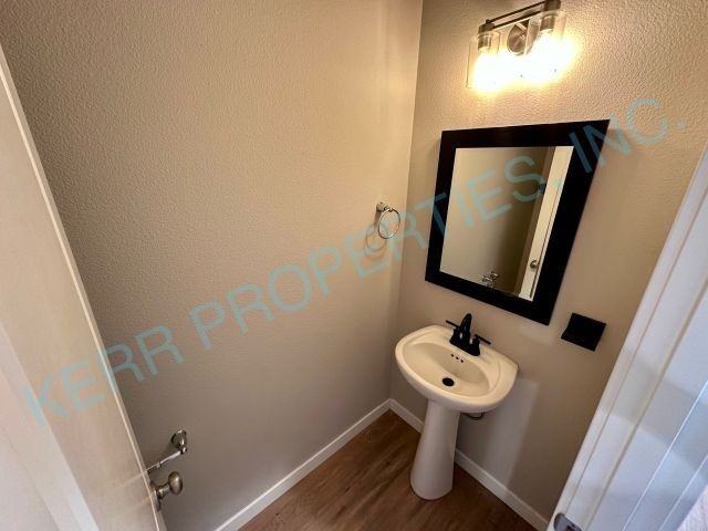 12706 Se Zion St - Photo 6 of 20
