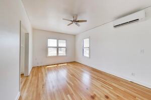 featured image of 3719 Emerson St #07