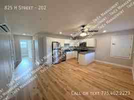 featured image of 825 H St #202