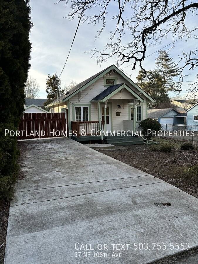 37 Ne 108th Ave - Photo 2 of 14