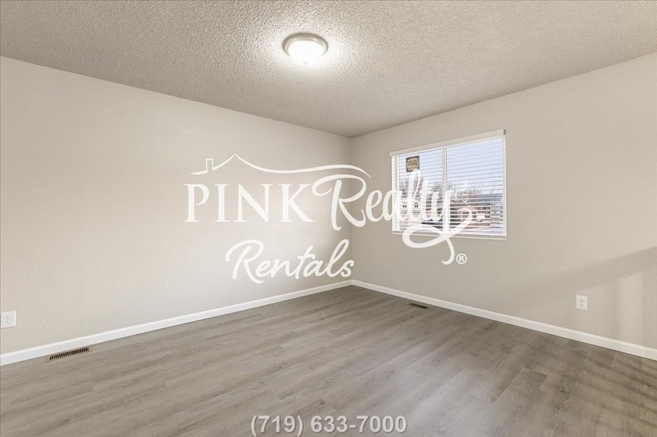 600 Harvest Field Way - Photo 5 of 48