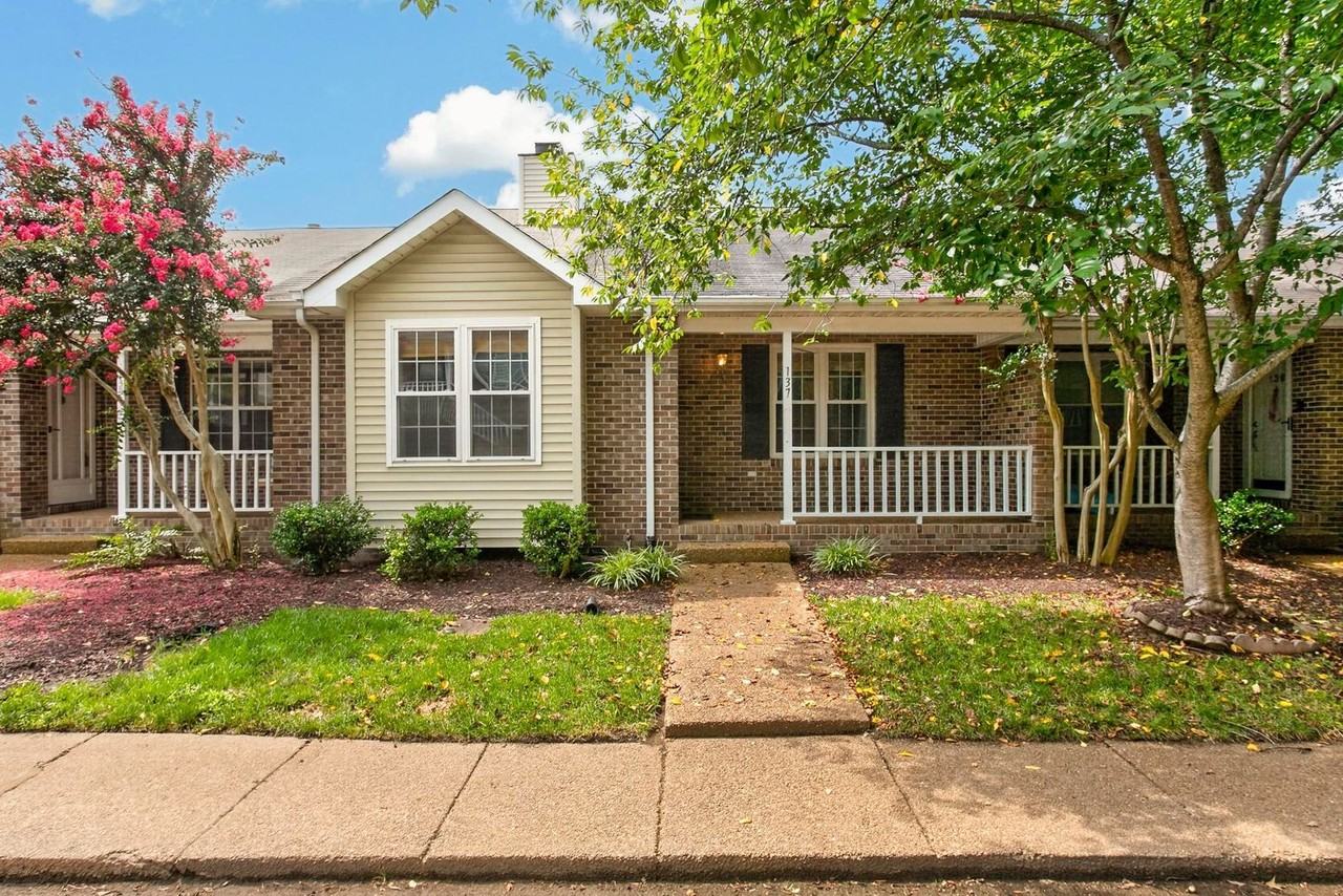 137 Pepper Ridge Cir - Photo 3 of 46