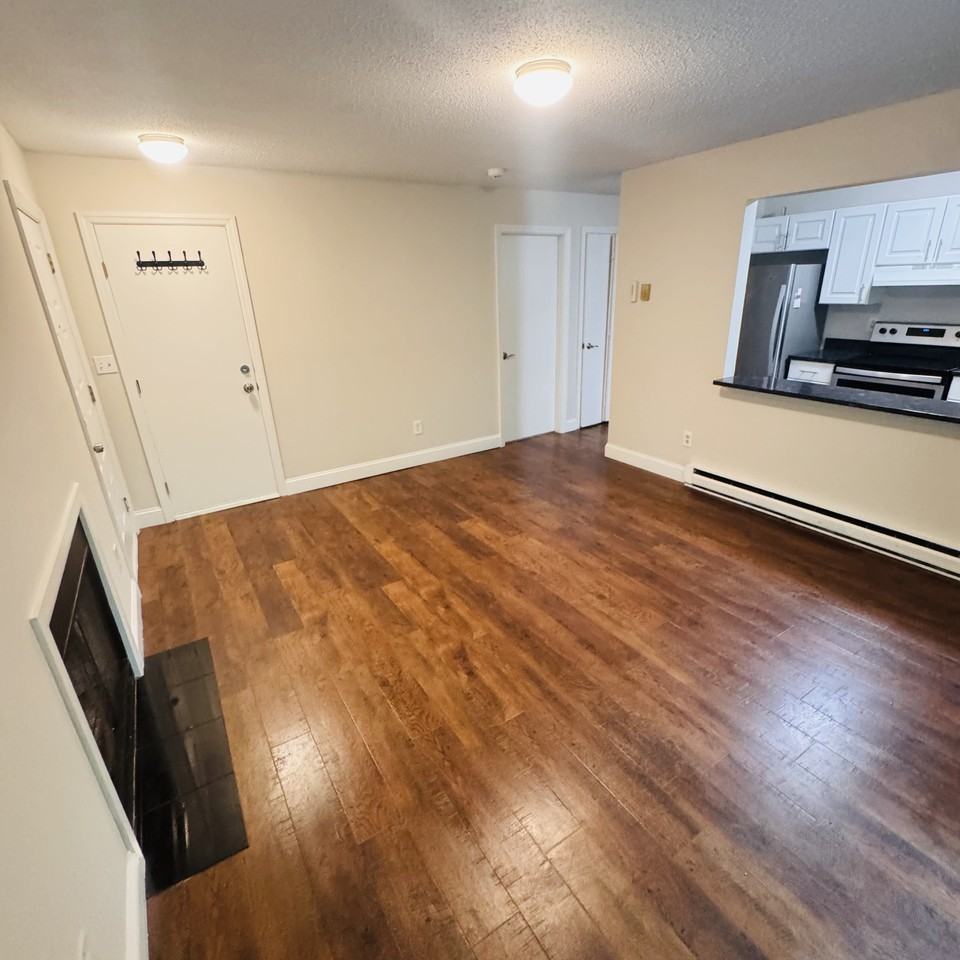 19 Somers St #8 - Photo 6 of 30