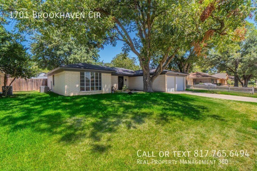1701 Brookhaven Cir - Photo 2 of 25