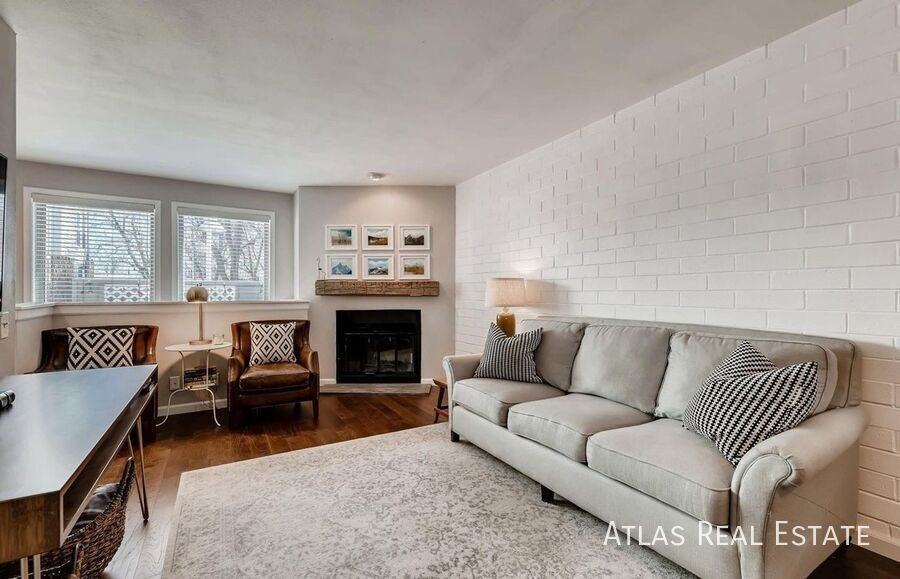 1025 Jasmine St #6 - Photo 2 of 19