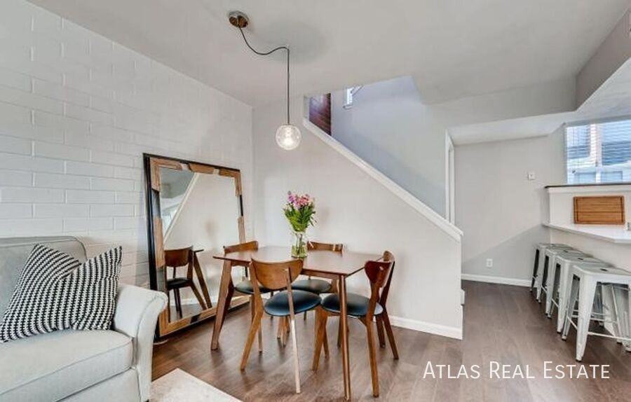 1025 Jasmine St #6 - Photo 3 of 19