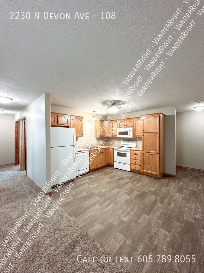 2230 N Devon Ave #108 - Photo 3 of 15