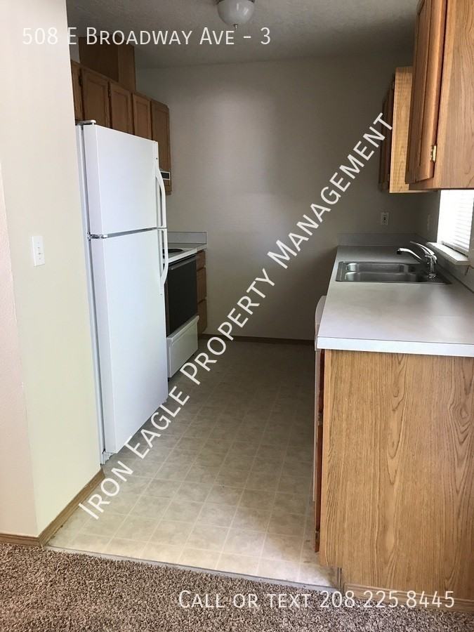 508 E Broadway Ave #3 - Photo 2 of 11