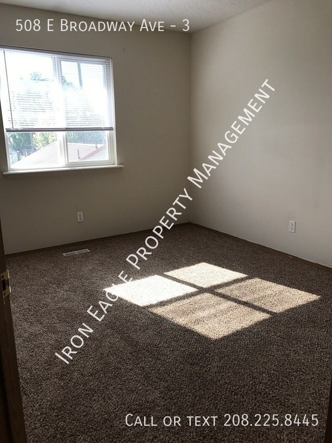 508 E Broadway Ave #3 - Photo 7 of 11