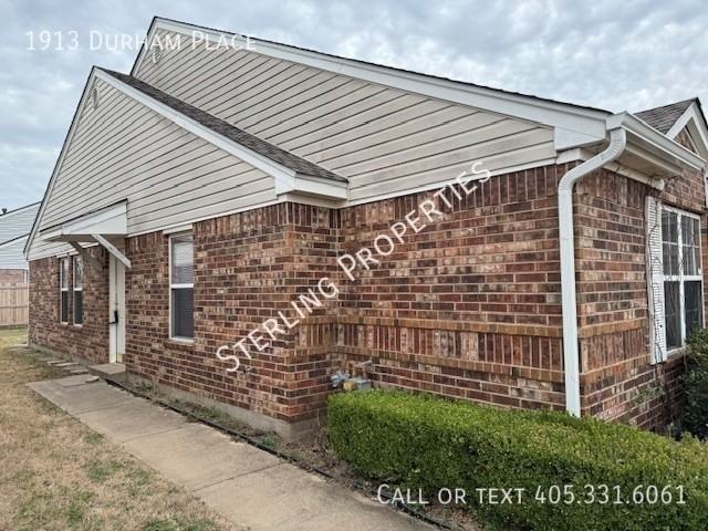 1913 Durham Pl - Photo 3 of 35