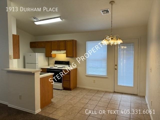 1913 Durham Pl - Photo 7 of 35