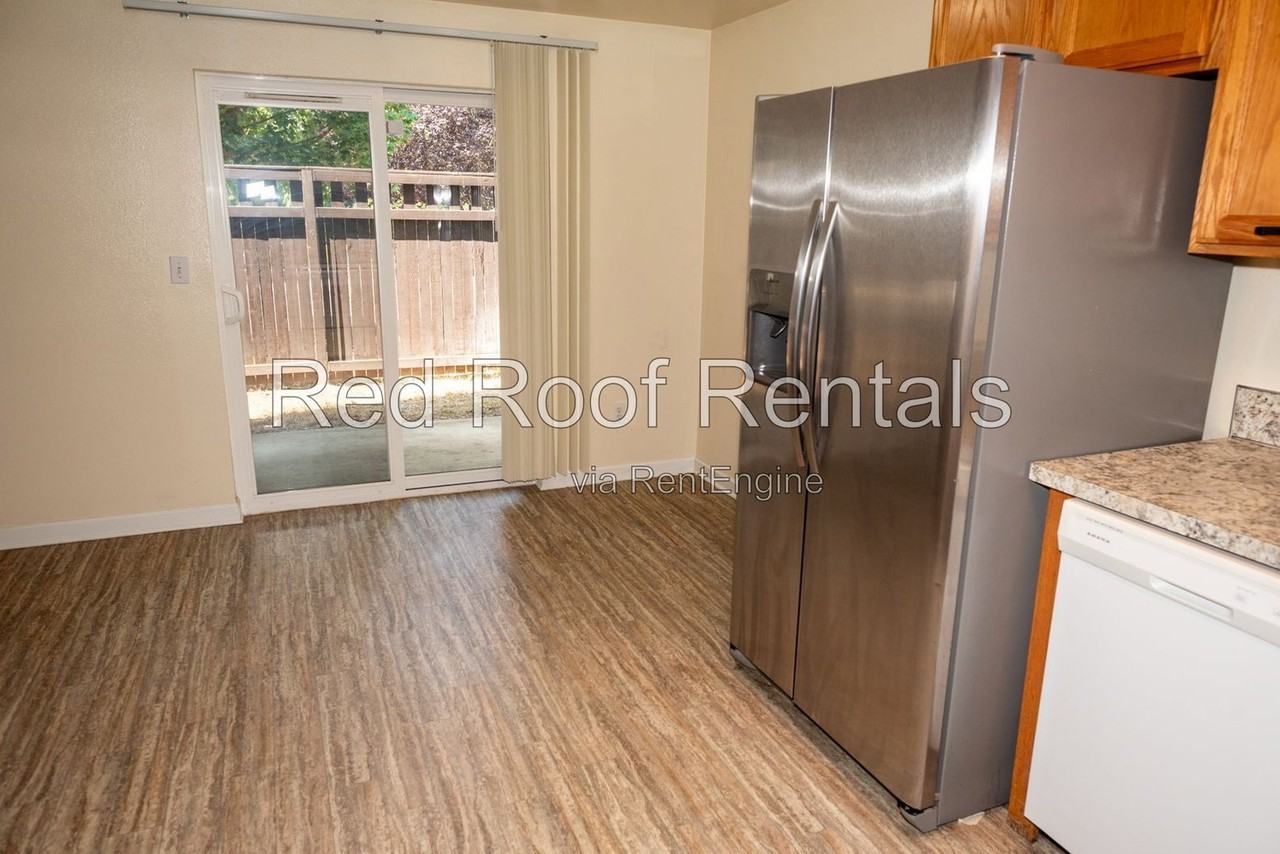 3939 10th St Se #F6 - Photo 7 of 30