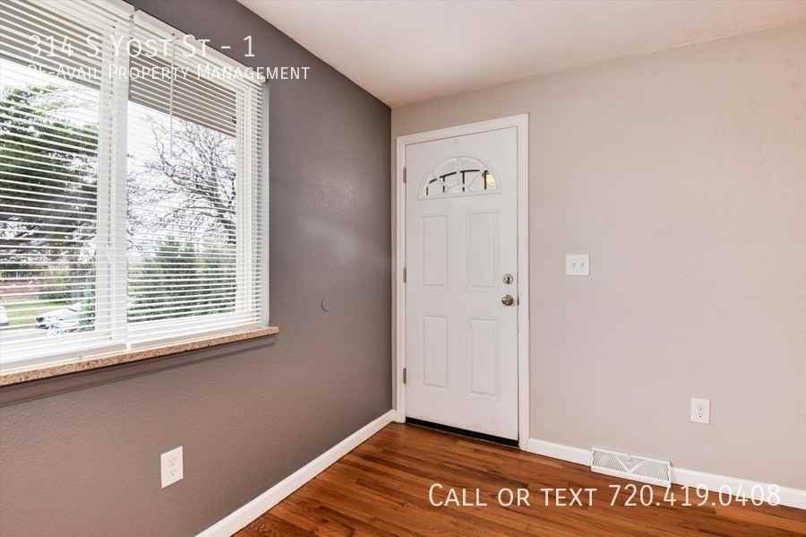 314 S Yost St #1 - Photo 5 of 37