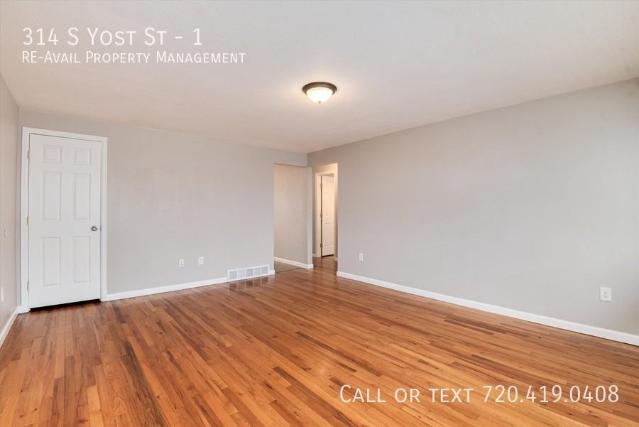 314 S Yost St #1 - Photo 6 of 37