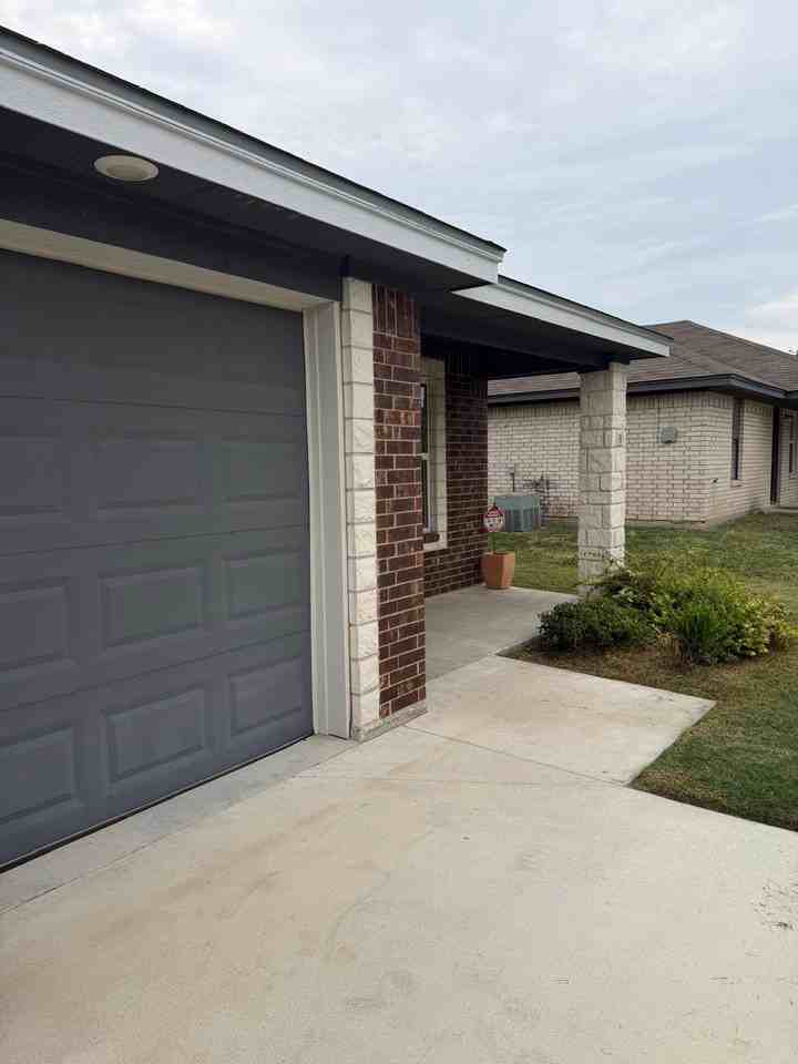 1703 Dakota Trce #B - Photo 3 of 16