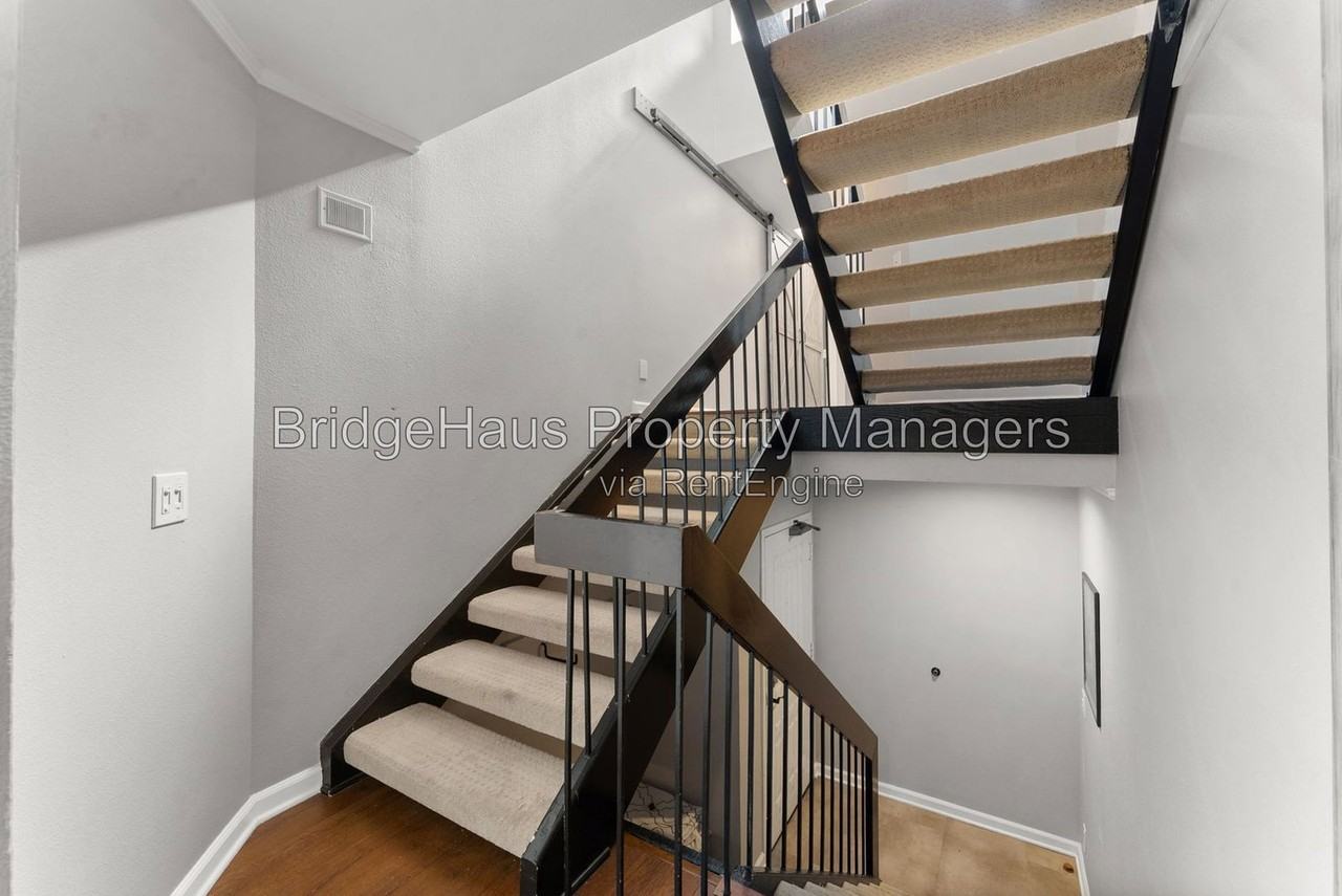 7225 Navajo Rd #237 - Photo 4 of 40