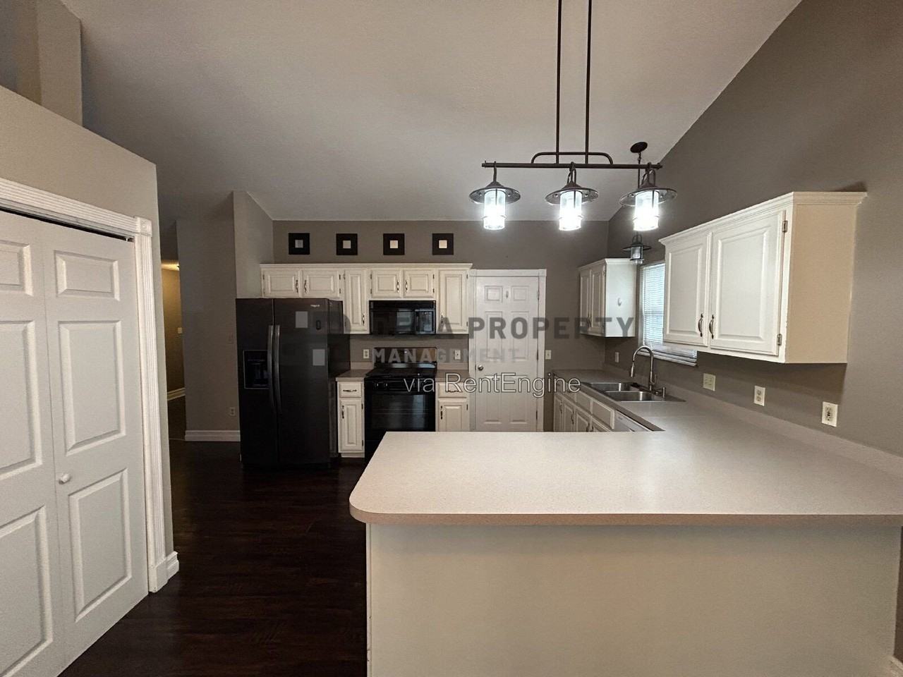 4175 Whitehall Dr - Photo 4 of 9