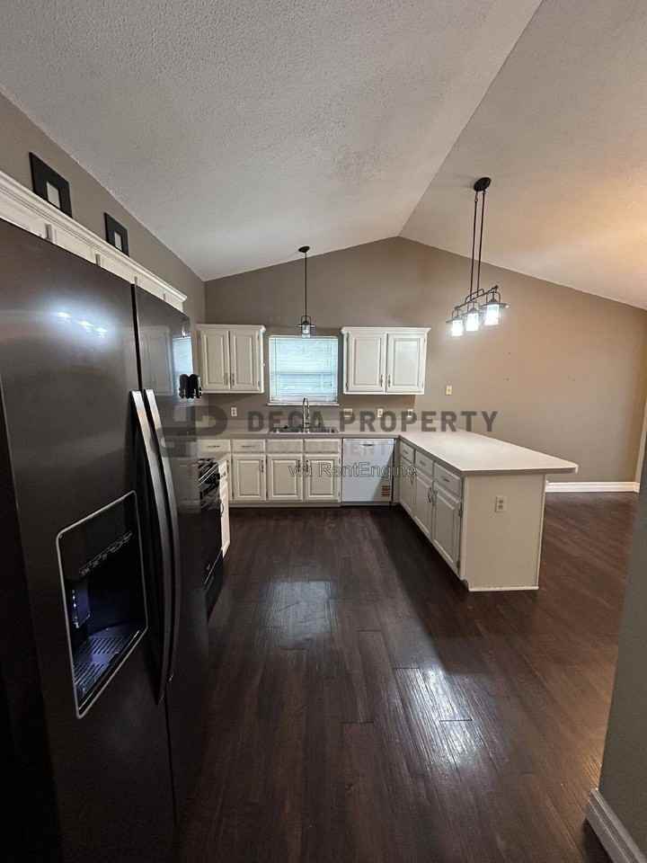 4175 Whitehall Dr - Photo 5 of 9