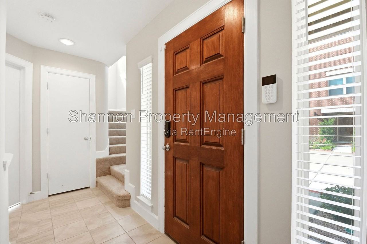 11518 Main Cypress Dr - Photo 4 of 41