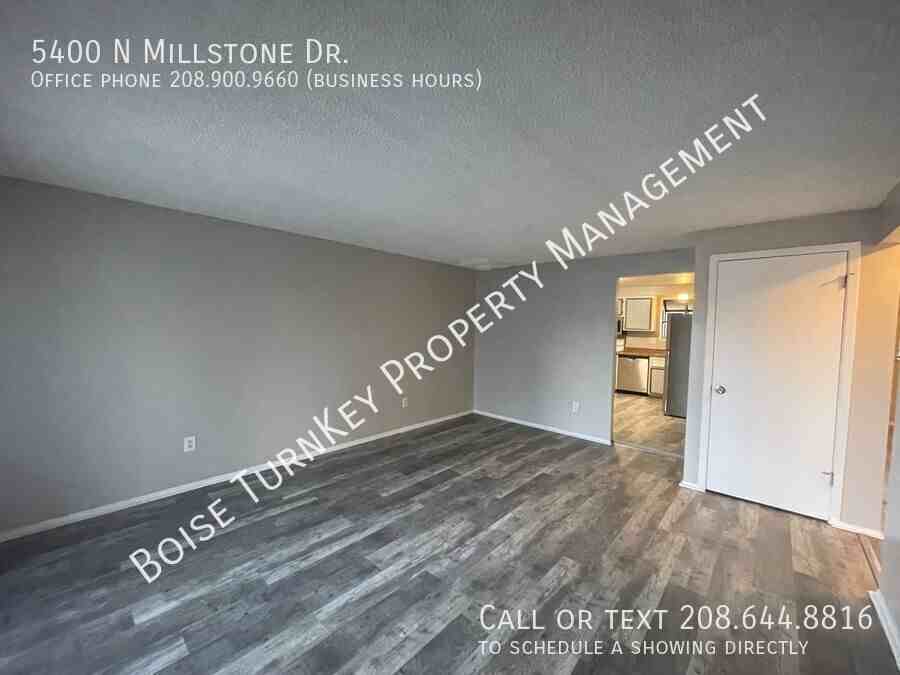 5400 N Millstone Dr - Photo 2 of 25