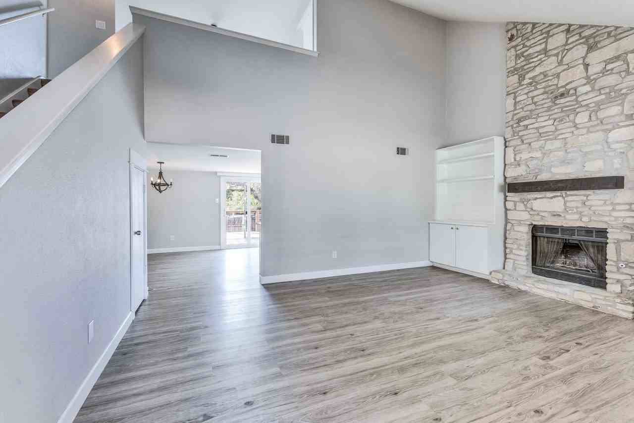8403 Selway Dr - Photo 2 of 50
