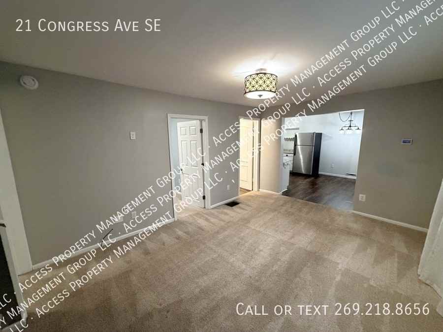 21 Congress Ave Se - Photo 2 of 32