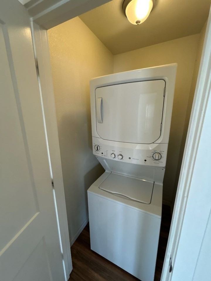 200 Railroad Ave #10 - Photo 7 of 13